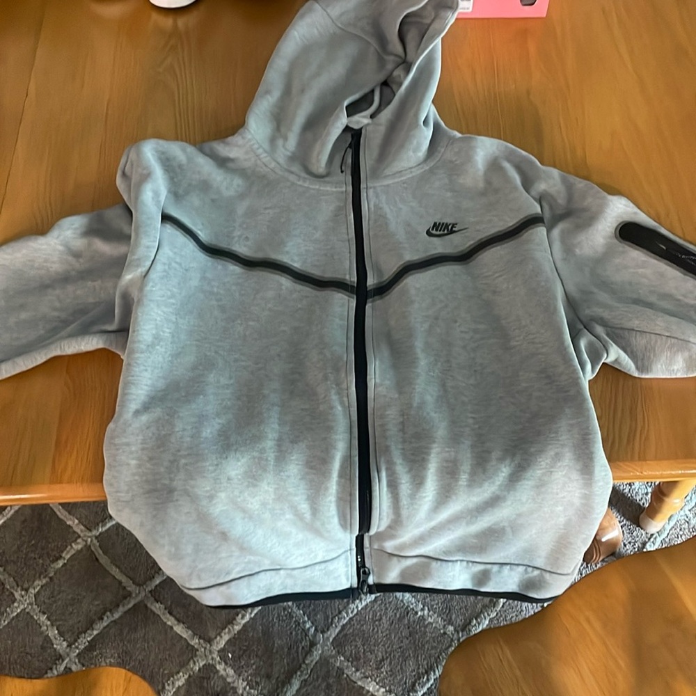 Nike tech grey